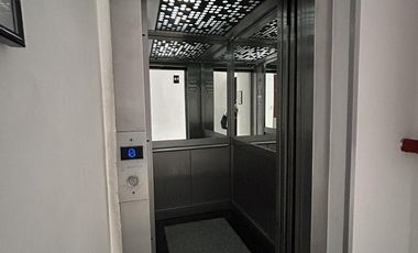 Venta departamento monoambiente con balcón en Wilde