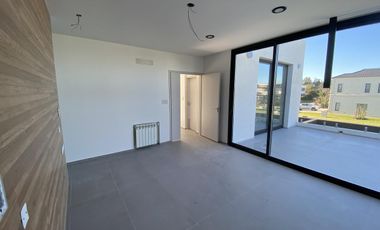 Venta Casa a estrenar en Brisas de Adrogué
