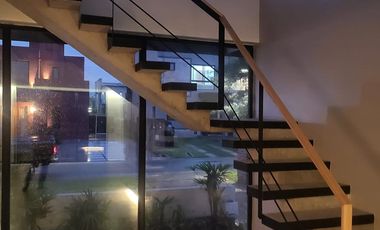 Venta Casa a estrenar en Brisas de Adrogué