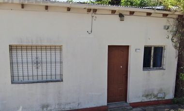 DOS  casas en venta con entrada independiente a la calle
