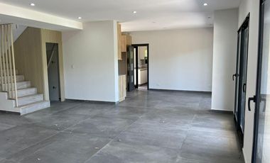 CASA EN VENTA CON RENTA - HARAS SANTA MARIA OPORTUNIDAD