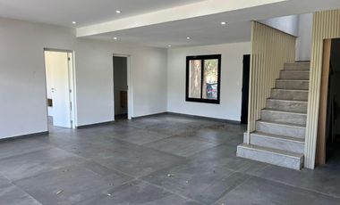 CASA EN VENTA CON RENTA - HARAS SANTA MARIA OPORTUNIDAD
