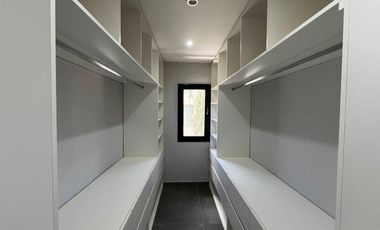 CASA EN VENTA CON RENTA - HARAS SANTA MARIA OPORTUNIDAD