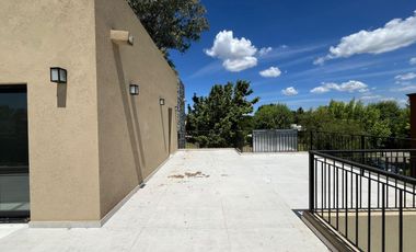 CASA EN VENTA CON RENTA - HARAS SANTA MARIA OPORTUNIDAD