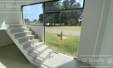 ALQUILER GALPÓN A ESTRENAR DE 1200 M2 EN PARQUE INDUSTRIAL PLATANOS