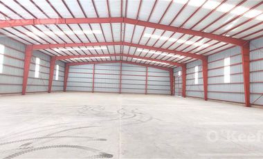 ALQUILER GALPÓN A ESTRENAR DE 1200 M2 EN PARQUE INDUSTRIAL PLATANOS