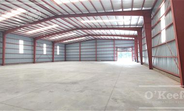 ALQUILER GALPÓN A ESTRENAR DE 1200 M2 EN PARQUE INDUSTRIAL PLATANOS
