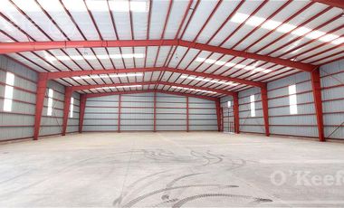 ALQUILER GALPÓN A ESTRENAR DE 1200 M2 EN PARQUE INDUSTRIAL PLATANOS