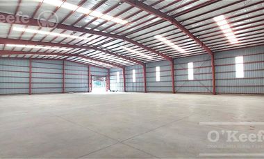 ALQUILER GALPÓN A ESTRENAR DE 1200 M2 EN PARQUE INDUSTRIAL PLATANOS