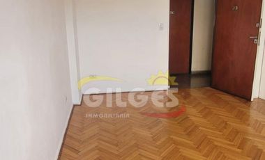 Alquiler de Departamento 1 Ambiente en Ramos Mejia Muy buen Estado,  Uso Profesional