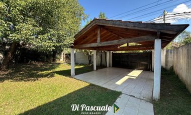 ALQUILER Casa Dos Plantas con Pileta sobre Graham Bell - Paso Del Rey