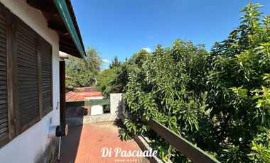 ALQUILER Casa Dos Plantas con Pileta sobre Graham Bell - Paso Del Rey