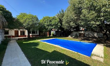 ALQUILER Casa Dos Plantas con Pileta sobre Graham Bell - Paso Del Rey