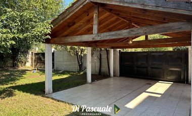 ALQUILER Casa Dos Plantas con Pileta sobre Graham Bell - Paso Del Rey