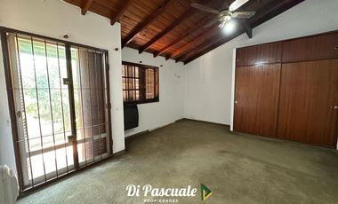 ALQUILER Casa Dos Plantas con Pileta sobre Graham Bell - Paso Del Rey