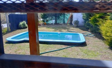 Casa en Parque Sicardi con gran parque y pileta
