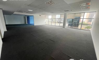 Oficina en Capitalinas - Torre Fragueiro 182 m2- Alquiler - Humberto Primo al 600