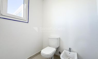 Venta casa 4 ambientes a estrenar con jardín y piscina en Prados del Oeste 1.