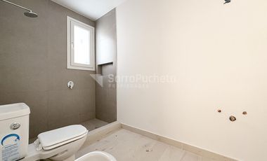 Venta casa 4 ambientes a estrenar con jardín y piscina en Prados del Oeste 1.