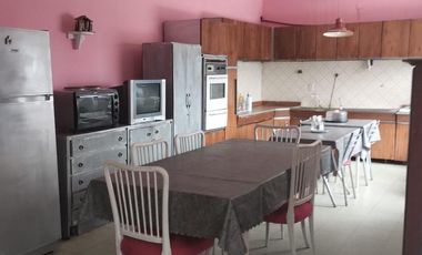 Casa + local comercial en V. Angela-Chaco