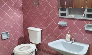 Casa + local comercial en V. Angela-Chaco