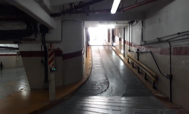 Alquiler Oficina amoblada de categoría con terraza y SUM en Retiro