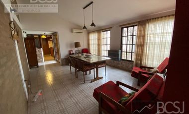 Casa en Meglioli casi Av. Punta de Rieles