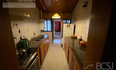 Casa en Meglioli casi Av. Punta de Rieles