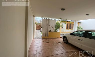 Casa en Meglioli casi Av. Punta de Rieles