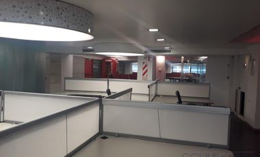 Alquiler Oficinas amobladas de categoría con terraza y SUM en Retiro