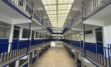EDIFICIO CON AMPLIO USO DE SUELO: CLÍNICAS, UNIVERSIDAD, ESCUELA, OFICINAS, ETC.
