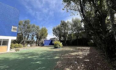 EDIFICIO CON AMPLIO USO DE SUELO: CLÍNICAS, UNIVERSIDAD, ESCUELA, OFICINAS, ETC.