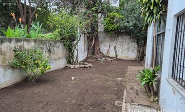 Venta Casa 5 ambientes con parque más locales comerciales en Boulogne - Chalet de estilo!