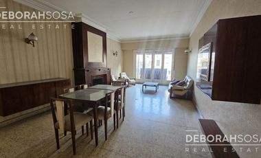 Venta Casa 5 ambientes con parque más locales comerciales en Boulogne - Chalet de estilo!