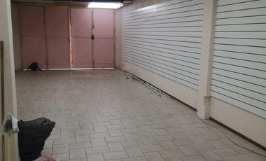 Venta Casa 5 ambientes con parque más locales comerciales en Boulogne - Chalet de estilo!