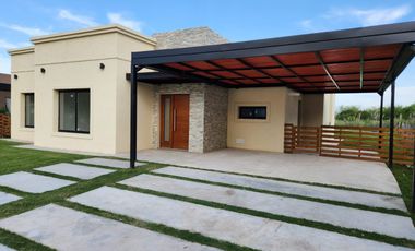 Alquiler Casa en San Sebastian Area 2 4 ambientes