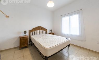 Casa en Venta en la Granja 300 M2 con Pileta