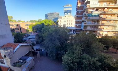 Olivos - Excelente ubicación! Monoambiente con Cocina separada y vista abierta!