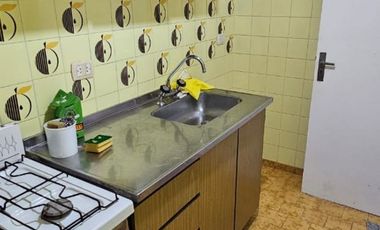 Olivos - Excelente ubicación! Monoambiente con Cocina separada y vista abierta!