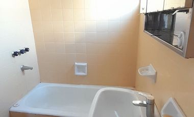 Olivos - Excelente ubicación! Monoambiente con Cocina separada y vista abierta!