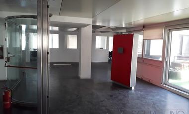 Alquiler Oficinas de categoría con terraza y SUM en Retiro