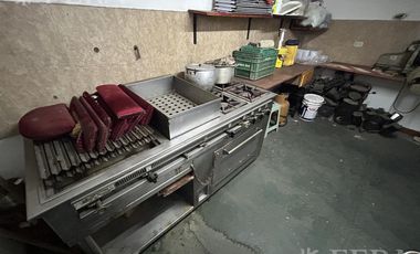Venta Local  de 550 m2 en Lanús