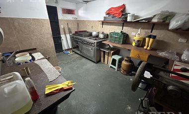 Venta Local  de 550 m2 en Lanús
