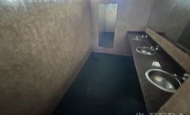 Venta Local  de 550 m2 en Lanús
