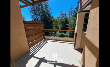 VENTA Departamento 2 dorm Amoblado Balcón Cochera y Baulera Complejo Patagonia Villa La Angostura