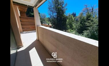 VENTA Departamento 2 dorm Amoblado Balcón Cochera y Baulera Complejo Patagonia Villa La Angostura