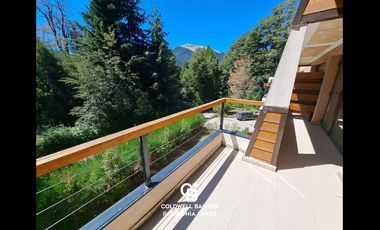 VENTA Departamento 2 dorm Amoblado Balcón Cochera y Baulera Complejo Patagonia Villa La Angostura