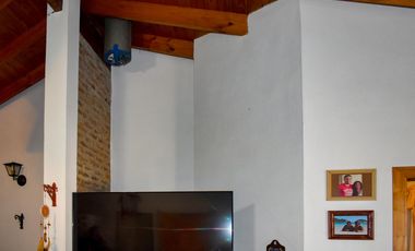 VENTA PH 4 AMBIENTES REFACCIONADO CON TERRAZA