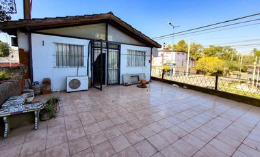 VENTA PH 4 AMBIENTES REFACCIONADO CON TERRAZA