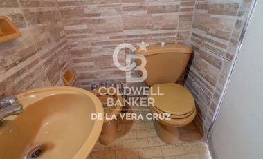 Casa  3 dormitorios, con patio y cochera en Fomento 9 de julio